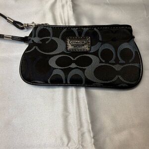 Coach Signature Jacquard Wristlet Wallet Black 6”x4” Zip School Girl Clubbing